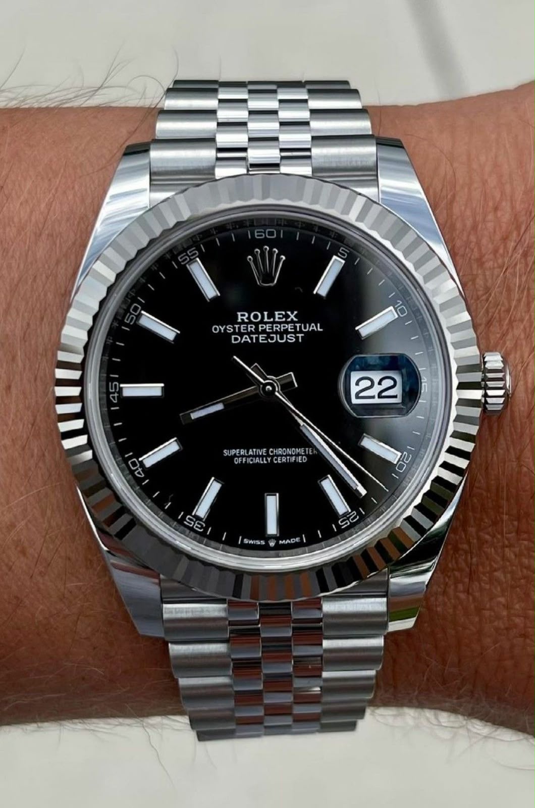 Rolex Oyster Perpetual Datejust 41 – Black Dial, Fluted Bezel, Jubilee Bracelet
