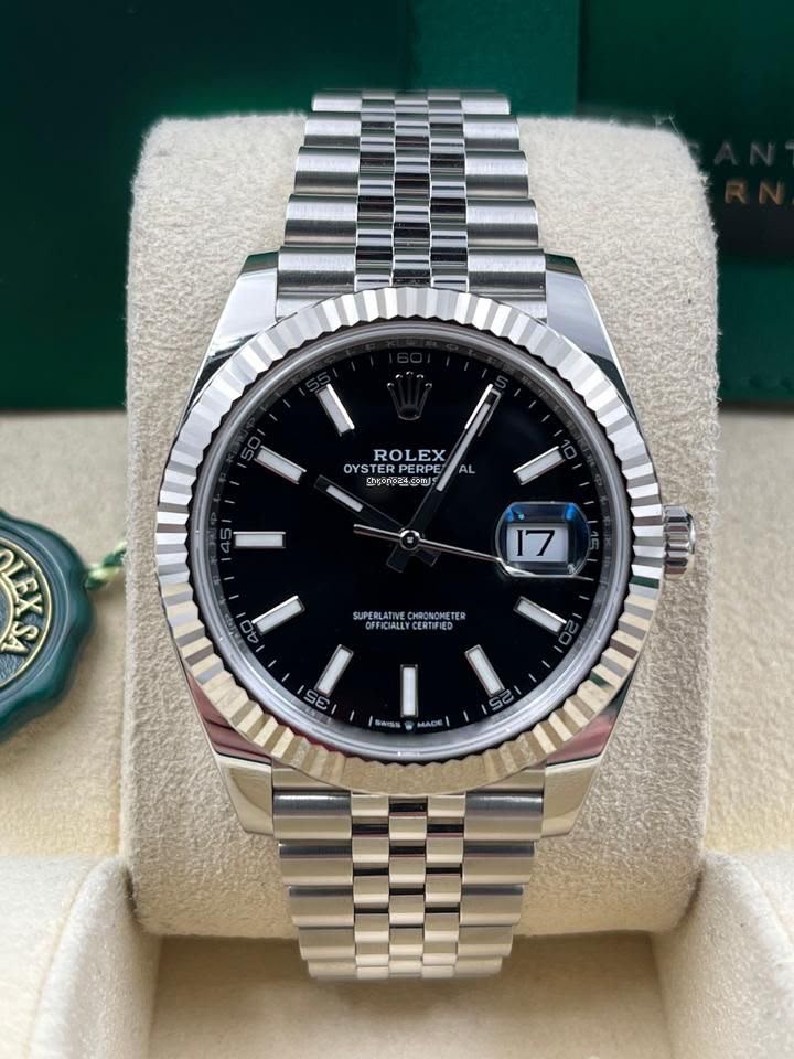 Rolex Oyster Perpetual Datejust 41 – Black Dial, Fluted Bezel, Jubilee Bracelet